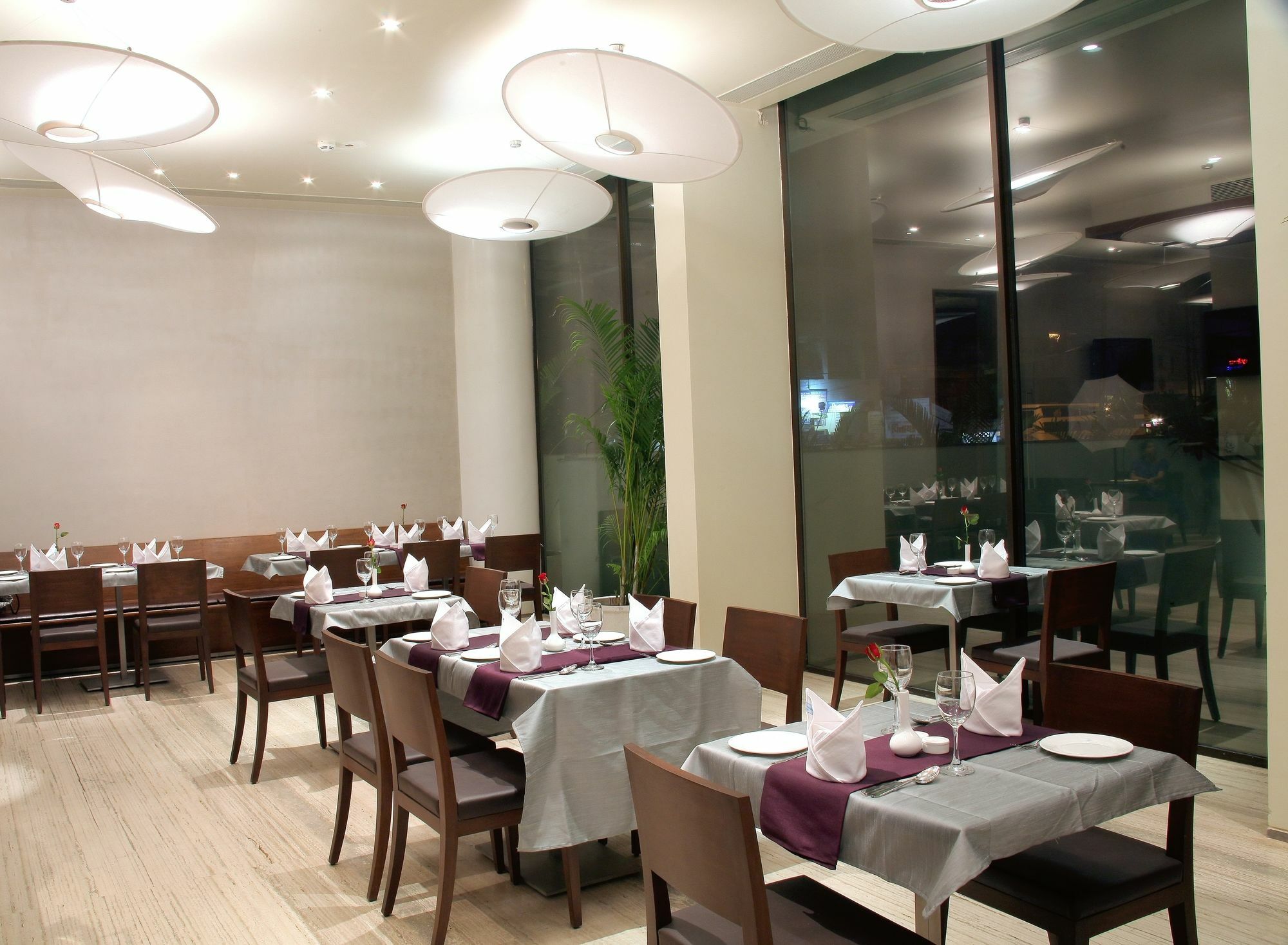Marasa Sarovar Portico -Райкот Екстериор снимка